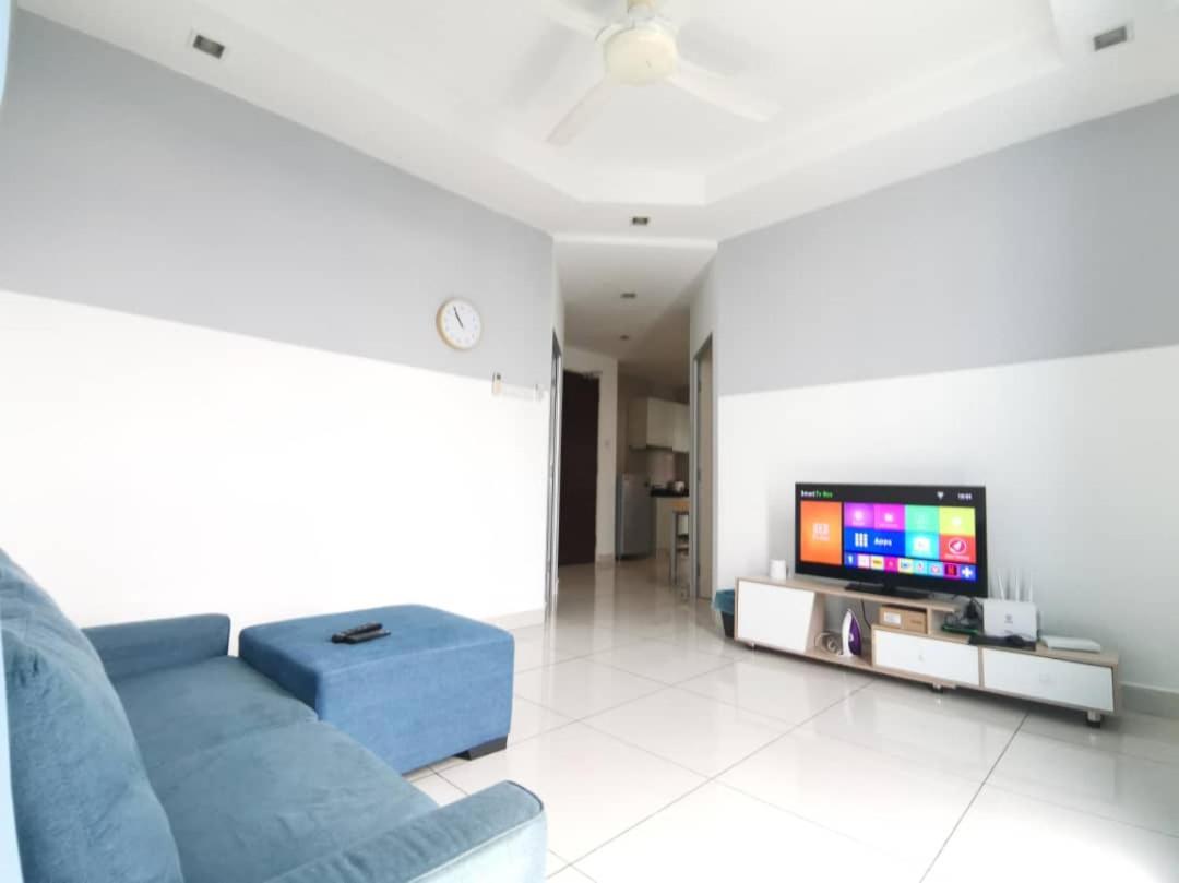Homestay Kuala Lumpur ; Terminal Tbs ; Bukit Jalil Exterior foto