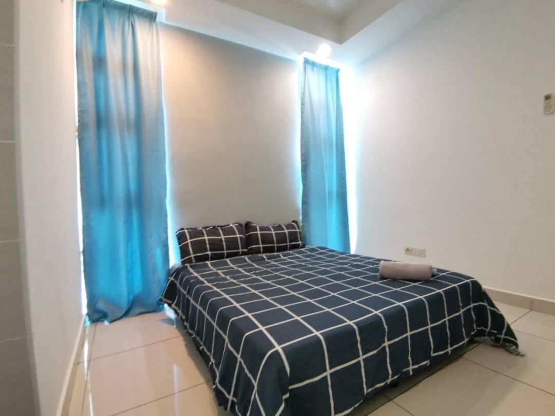 Homestay Kuala Lumpur ; Terminal Tbs ; Bukit Jalil Exterior foto