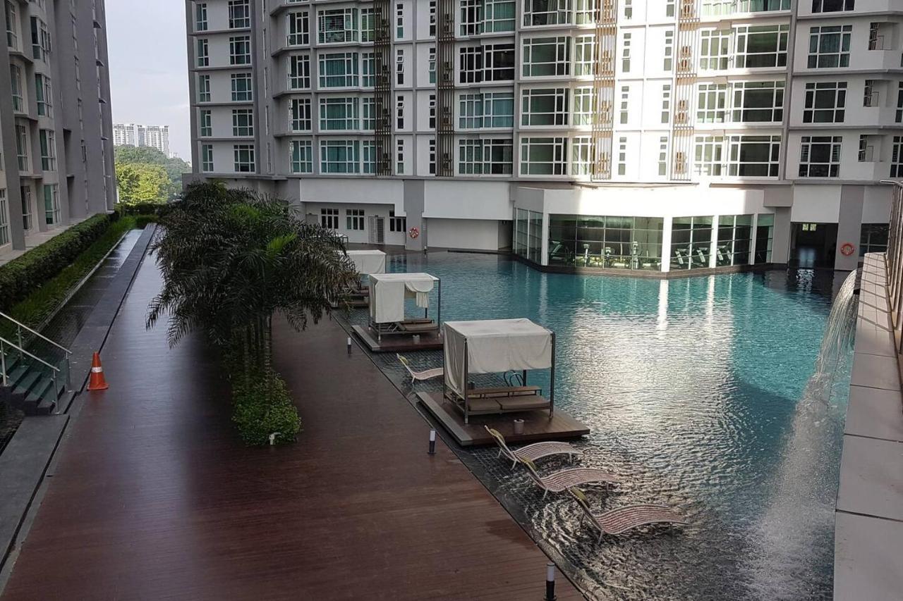 Homestay Kuala Lumpur ; Terminal Tbs ; Bukit Jalil Exterior foto