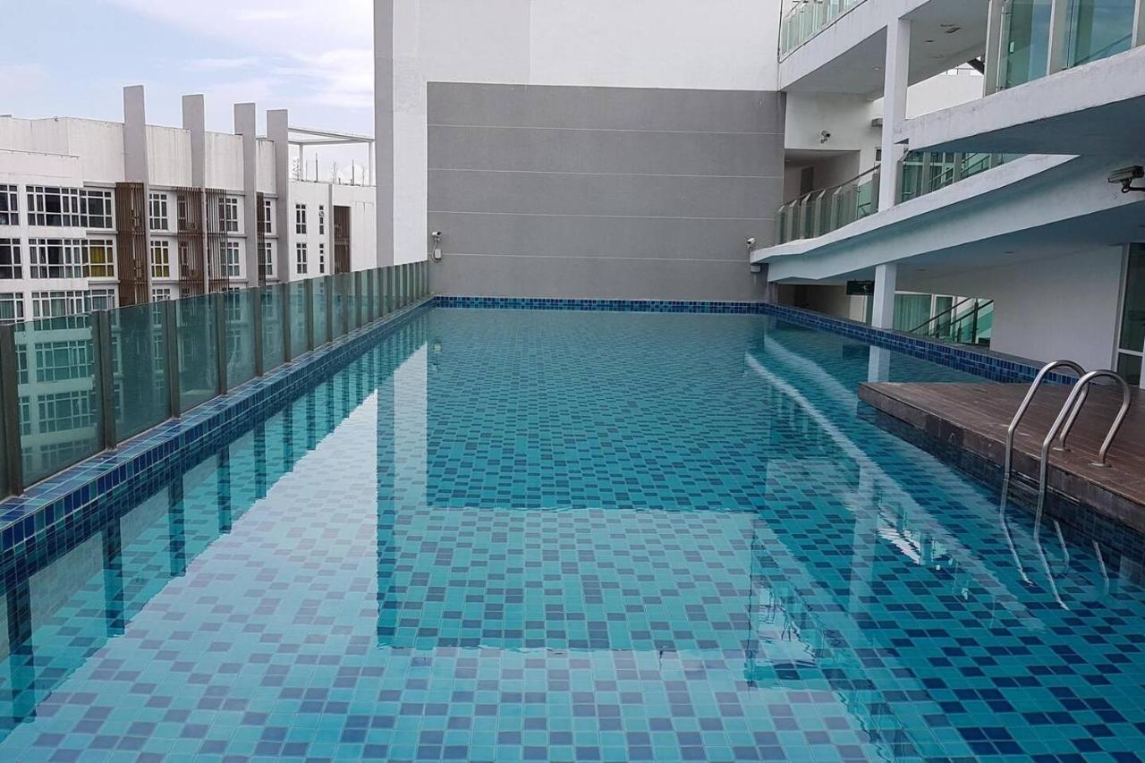 Homestay Kuala Lumpur ; Terminal Tbs ; Bukit Jalil Exterior foto